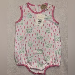 The Beaufort Bonnet Puppy Paw-ty Payton play bubble